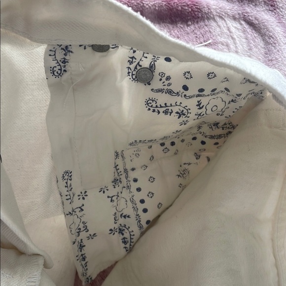 We The Free White Distressed Denim Shorts - Picture 4 of 8